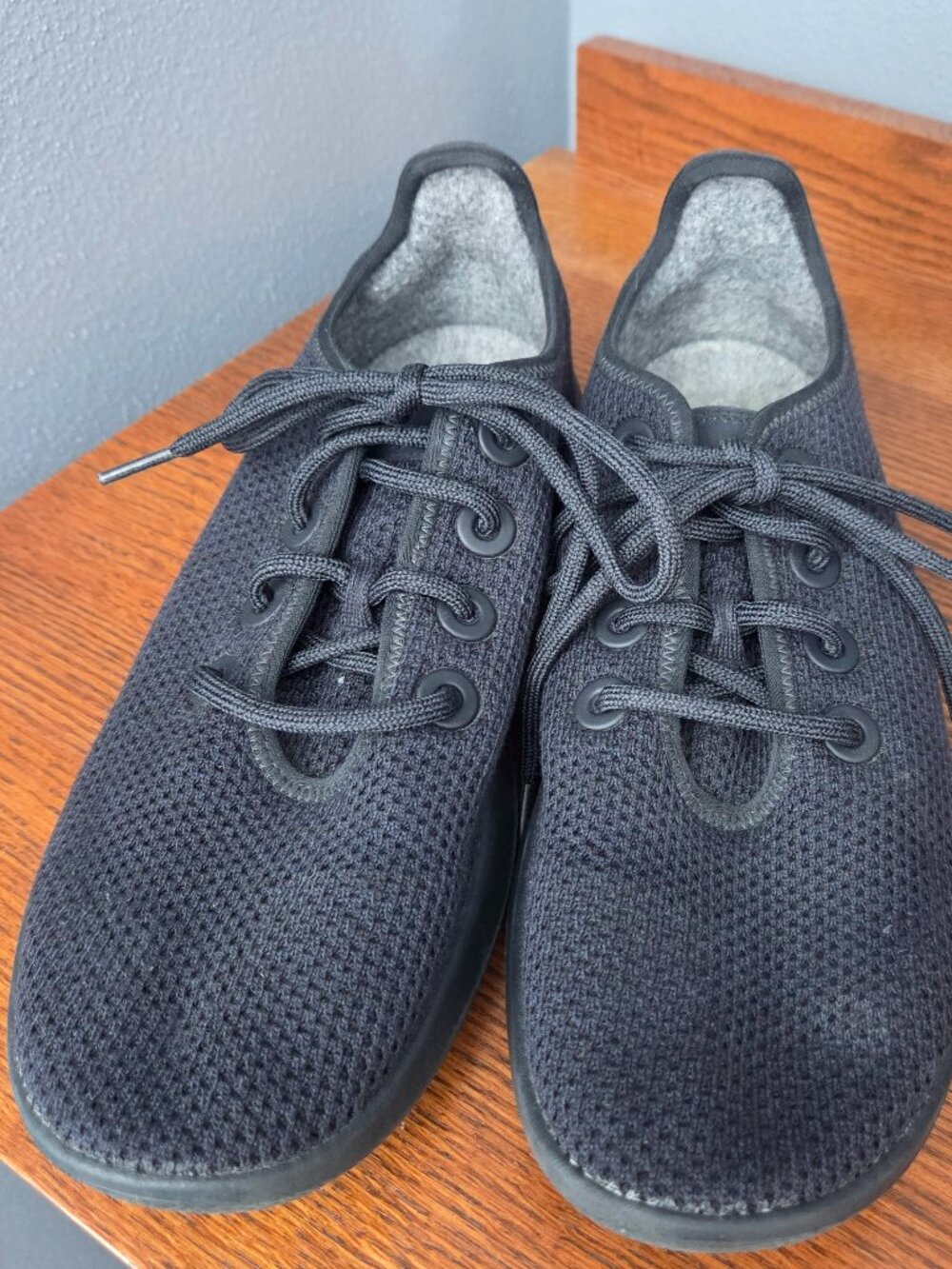 Men's AllBirds Tree Runners  Black Size 8